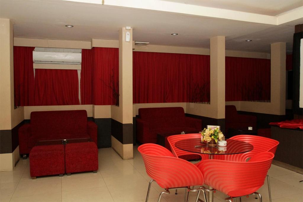 Grand Hotel Jambi Eksteriør billede